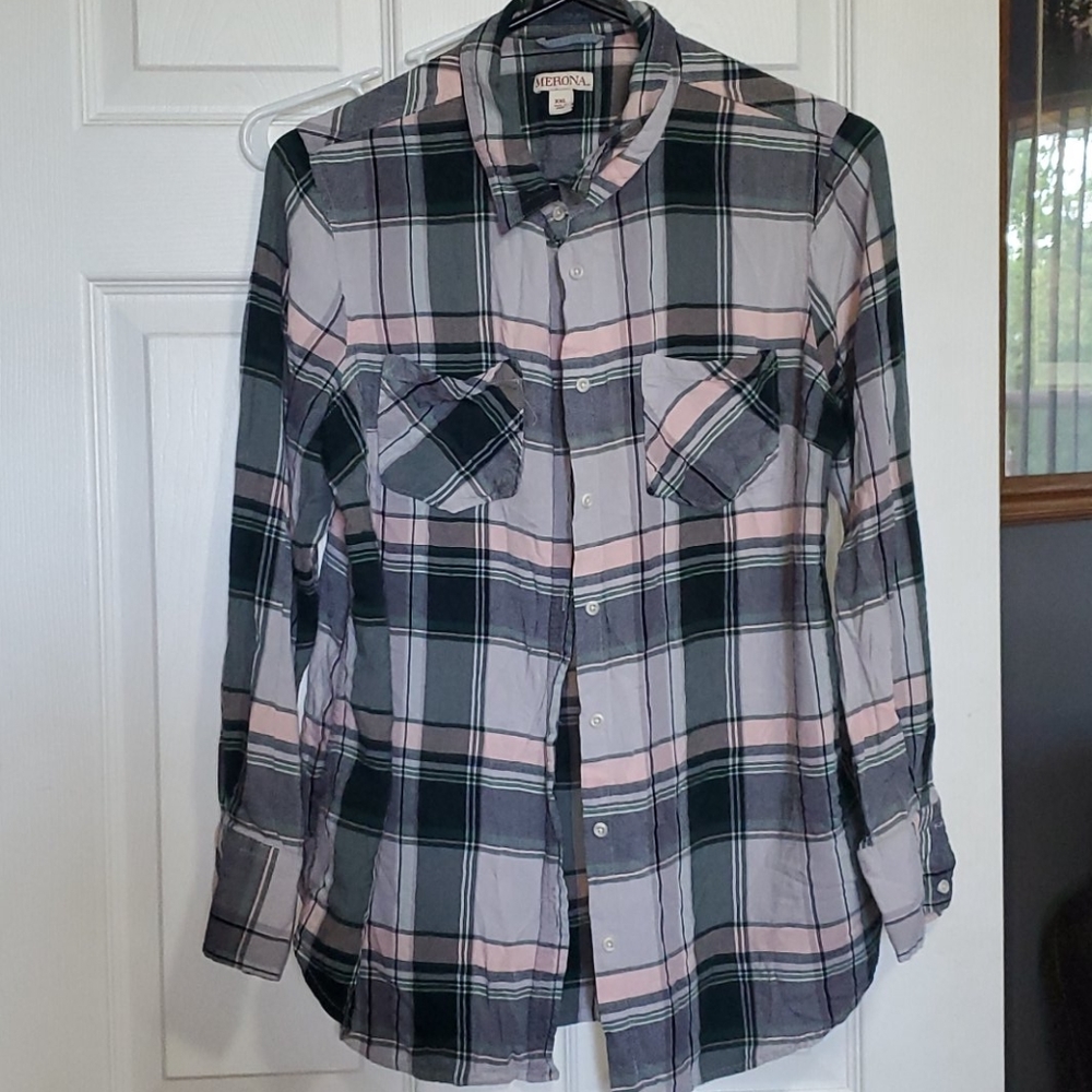 Merona plaid button up shirt